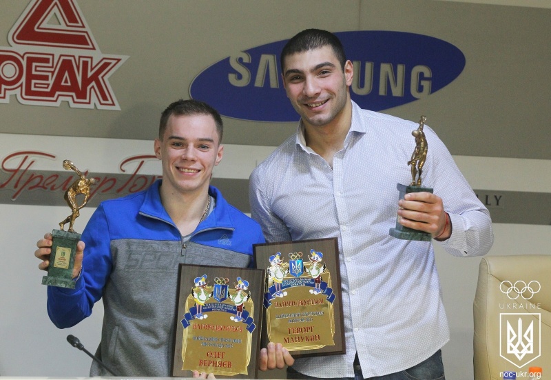 Боксер Геворг Манукян и гимнаст Олег Верняев получили награды НОК Украины