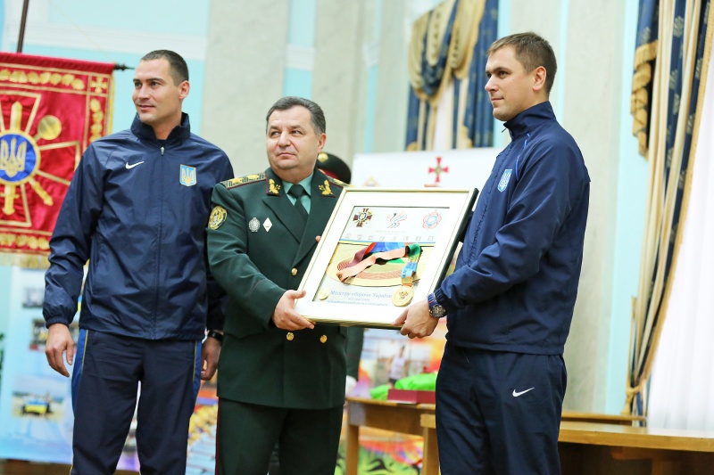 Генерал армии Степан Полторак поздравил военных спортсменов с победами на Международных соревнованиях среди военнослужащих